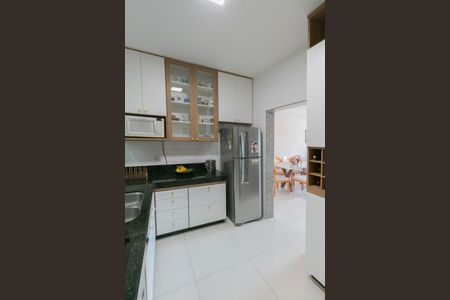 Casa à venda com 182m², 3 quartos e 2 vagasCozinha