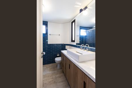 Apartamento à venda com 310m², 4 quartos e 5 vagasBanheiro Suíte 3