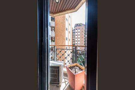 Apartamento à venda com 310m², 4 quartos e 5 vagasVaranda Suíte 4