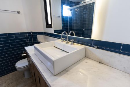 Apartamento à venda com 310m², 4 quartos e 5 vagasBanheiro Suíte 3