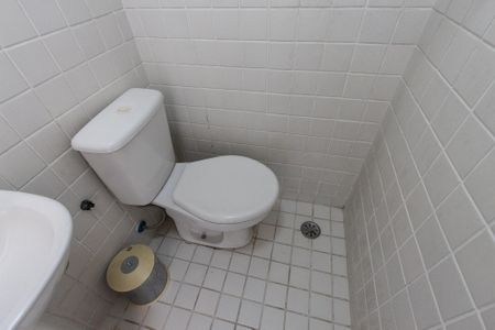 Apartamento à venda com 310m², 4 quartos e 5 vagasBanheiro de Serviço