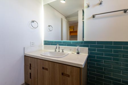 Apartamento à venda com 310m², 4 quartos e 5 vagasBanheiro Suíte 2