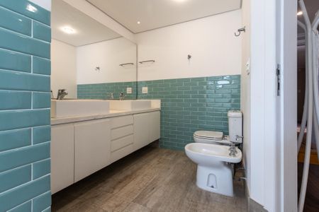 Apartamento à venda com 310m², 4 quartos e 5 vagasBanheiro Suíte 4