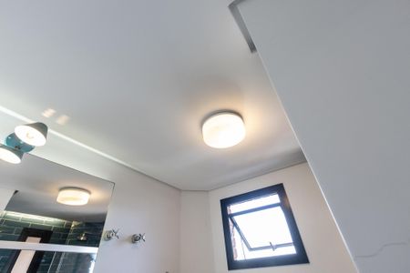 Apartamento à venda com 310m², 4 quartos e 5 vagasBanheiro Suíte 2