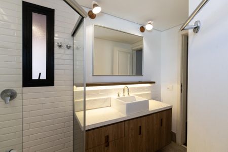 Apartamento à venda com 310m², 4 quartos e 5 vagasBanheiro Suíte 1