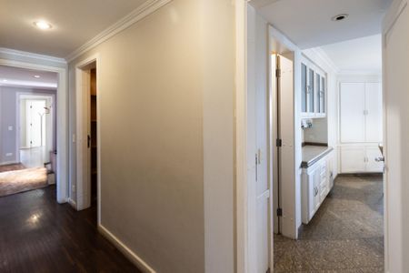 Apartamento à venda com 310m², 4 quartos e 5 vagasCorredor