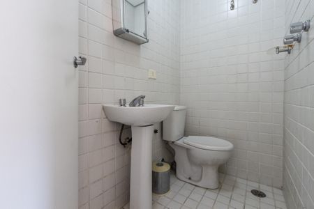 Apartamento à venda com 310m², 4 quartos e 5 vagasBanheiro de Serviço