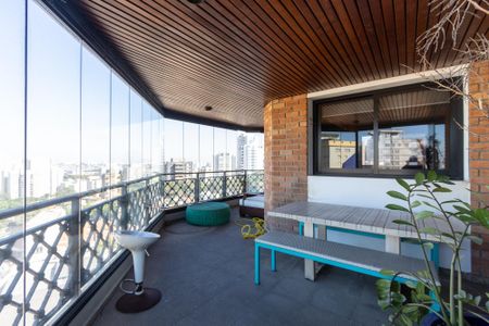 Apartamento à venda com 310m², 4 quartos e 5 vagasVaranda da Sala