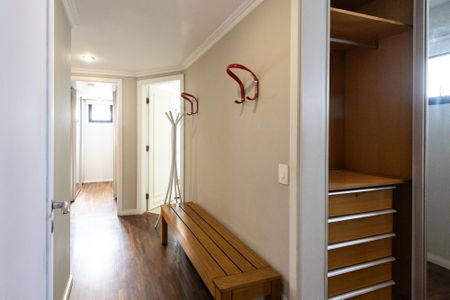 Apartamento à venda com 310m², 4 quartos e 5 vagasCloset Suíte 4