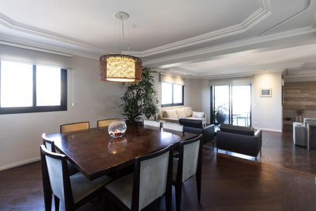 Apartamento à venda com 310m², 4 quartos e 5 vagasSala de Jantar
