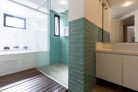 Apartamento à venda com 310m², 4 quartos e 5 vagasBanheiro Suíte 4