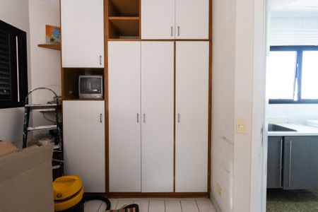 Apartamento à venda com 310m², 4 quartos e 5 vagasQuarto de Serviço