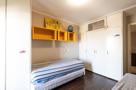 Apartamento à venda com 310m², 4 quartos e 5 vagasSuíte 2