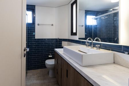 Apartamento à venda com 310m², 4 quartos e 5 vagasBanheiro Suíte 3