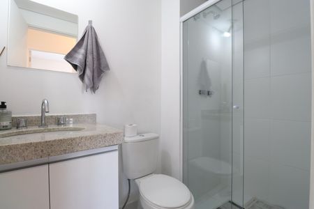 Apartamento à venda com 66m², 2 quartos e 1 vagaBanheiro Social