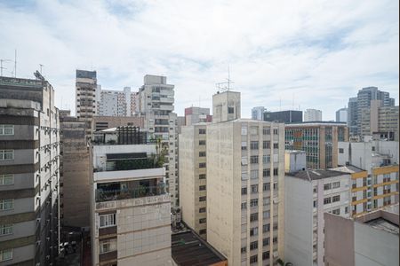 Apartamento à venda com 58m², 2 quartos e 1 vaga Apartamento à venda com 58m², 2 quartos e 1 vagaVista da Varanda da Sala