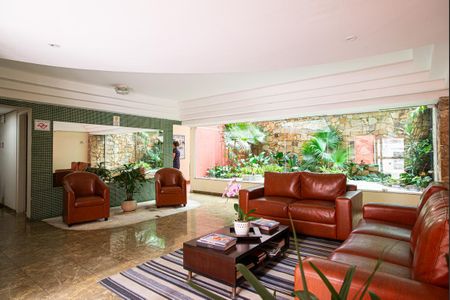 Apartamento à venda com 58m², 2 quartos e 1 vaga Apartamento à venda com 58m², 2 quartos e 1 vagaÁrea comum - Hall Social