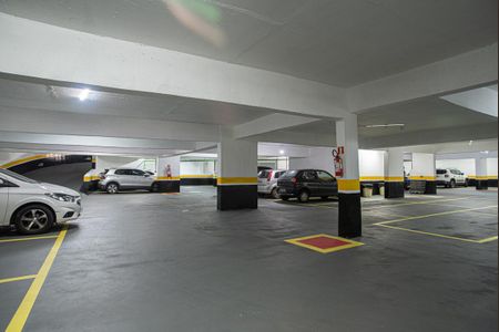 Apartamento à venda com 58m², 2 quartos e 1 vaga Apartamento à venda com 58m², 2 quartos e 1 vagaÁrea comum - Garagem