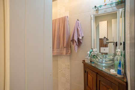 Apartamento à venda com 58m², 2 quartos e 1 vaga Apartamento à venda com 58m², 2 quartos e 1 vagaBanheiro da Suíte