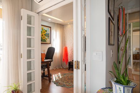 Apartamento à venda com 58m², 2 quartos e 1 vaga Apartamento à venda com 58m², 2 quartos e 1 vagaEscritório