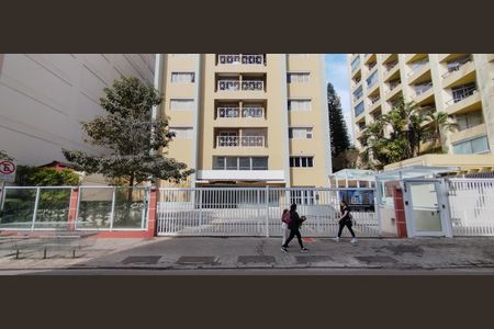 Apartamento à venda com 58m², 2 quartos e 1 vaga Apartamento à venda com 58m², 2 quartos e 1 vagaFachada