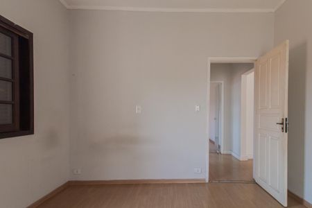 Casa para alugar com 320m², 3 quartos e 2 vagas Casa para alugar com 320m², 3 quartos e 2 vagasQuarto 2