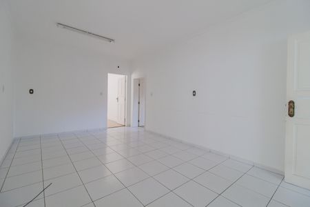 Casa para alugar com 320m², 3 quartos e 2 vagas Casa para alugar com 320m², 3 quartos e 2 vagasSala de Jantar