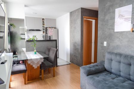 Apartamento à venda com 38m², 2 quartos e 1 vaga Apartamento à venda com 38m², 2 quartos e 1 vagaSala