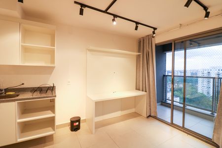 Studio de kitnet/studio para alugar com 1 quarto, 25m² em Santo Amaro, São Paulo