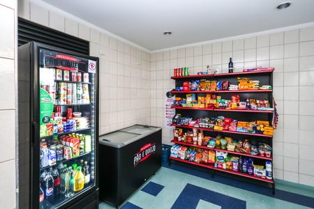 Apartamento à venda com 64m², 2 quartos e 2 vagas Apartamento à venda com 64m², 2 quartos e 2 vagasMini Mercado