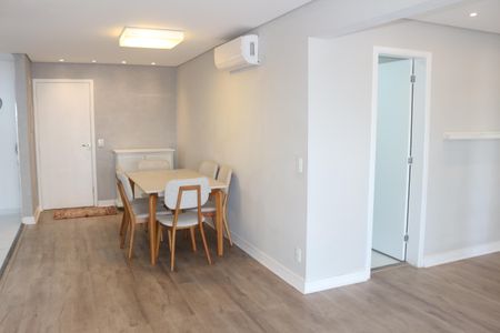 Apartamento à venda com 80m², 2 quartos e 2 vagasSala