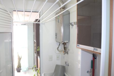 Apartamento à venda com 80m², 2 quartos e 2 vagasÁrea de Serviço