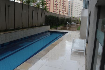 Apartamento à venda com 80m², 2 quartos e 2 vagasÁrea comum - Piscina