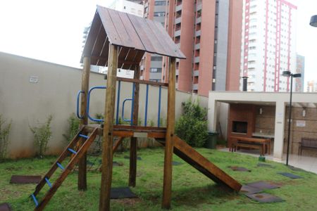 Apartamento à venda com 80m², 2 quartos e 2 vagasÁrea comum - Playground