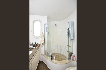 Apartamento para alugar com 204m², 3 quartos e 3 vagasBanheiro da Suíte 3