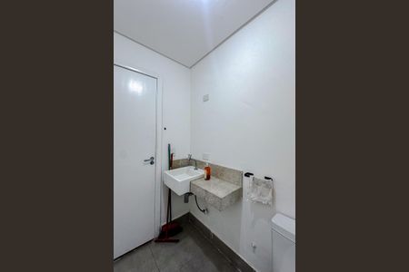 Casa para alugar com 170m², 3 quartos e 2 vagas Casa para alugar com 170m², 3 quartos e 2 vagasLavabo