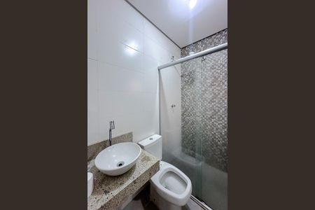 Casa para alugar com 170m², 3 quartos e 2 vagas Casa para alugar com 170m², 3 quartos e 2 vagasBanheiro da Suíte 2