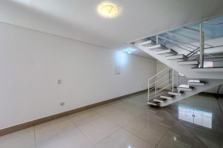 Casa para alugar com 170m², 3 quartos e 2 vagas Casa para alugar com 170m², 3 quartos e 2 vagasSala de Jantar