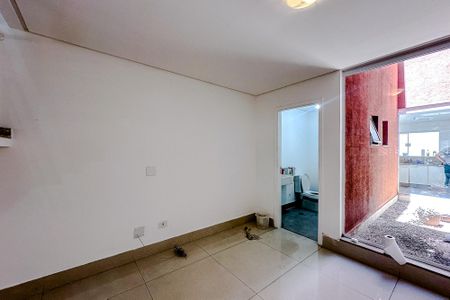 Casa para alugar com 170m², 3 quartos e 2 vagas Casa para alugar com 170m², 3 quartos e 2 vagasSala de Jantar