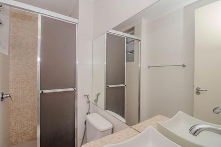 Banheiro de apartamento para alugar com 1 quarto, 45m² em Boa Vista, Porto Alegre