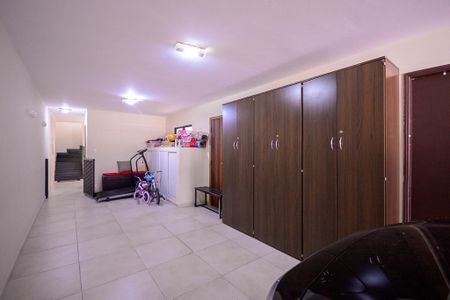 Casa à venda com 280m², 3 quartos e 3 vagas Casa à venda com 280m², 3 quartos e 3 vagasGaragem