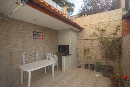 Casa à venda com 140m², 3 quartos e 2 vagas Casa à venda com 140m², 3 quartos e 2 vagasEspaço Gourmet