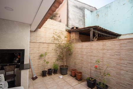 Casa à venda com 140m², 3 quartos e 2 vagas Casa à venda com 140m², 3 quartos e 2 vagasEspaço Gourmet