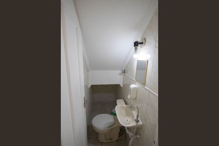 Casa à venda com 140m², 3 quartos e 2 vagas Casa à venda com 140m², 3 quartos e 2 vagasLavabo