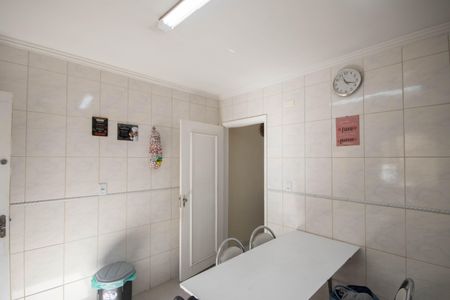 Casa à venda com 140m², 3 quartos e 2 vagas Casa à venda com 140m², 3 quartos e 2 vagasCozinha