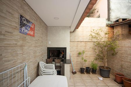 Casa à venda com 140m², 3 quartos e 2 vagas Casa à venda com 140m², 3 quartos e 2 vagasEspaço Gourmet