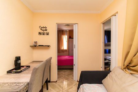 Apartamento à venda com 44m², 2 quartos e 1 vaga Apartamento à venda com 44m², 2 quartos e 1 vagaSala