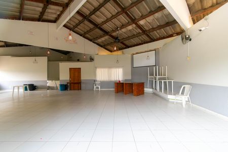 Apartamento à venda com 44m², 2 quartos e 1 vaga Apartamento à venda com 44m², 2 quartos e 1 vagaÁrea comum - Salão de festas