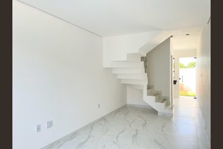 Casa à venda com 75m², 2 quartos e 1 vaga Casa à venda com 75m², 2 quartos e 1 vagaSala