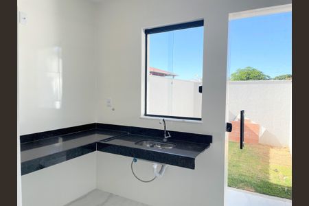Casa à venda com 75m², 2 quartos e 1 vaga Casa à venda com 75m², 2 quartos e 1 vagaCozinha
